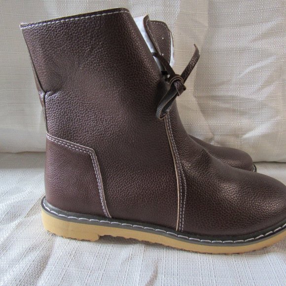 Brown Boots Size 7 - Picture 2 of 4